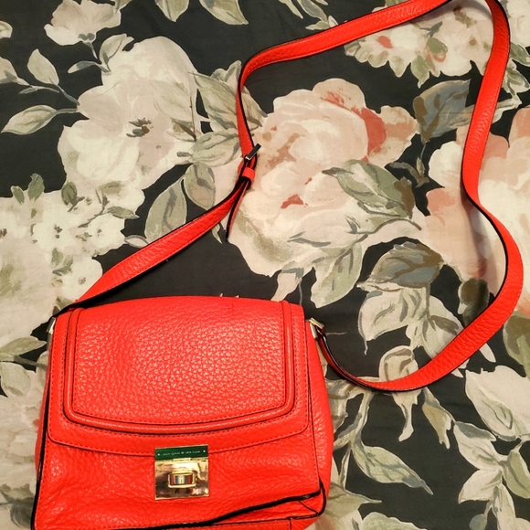 kate spade Handbags - Kate Spade Crossbody